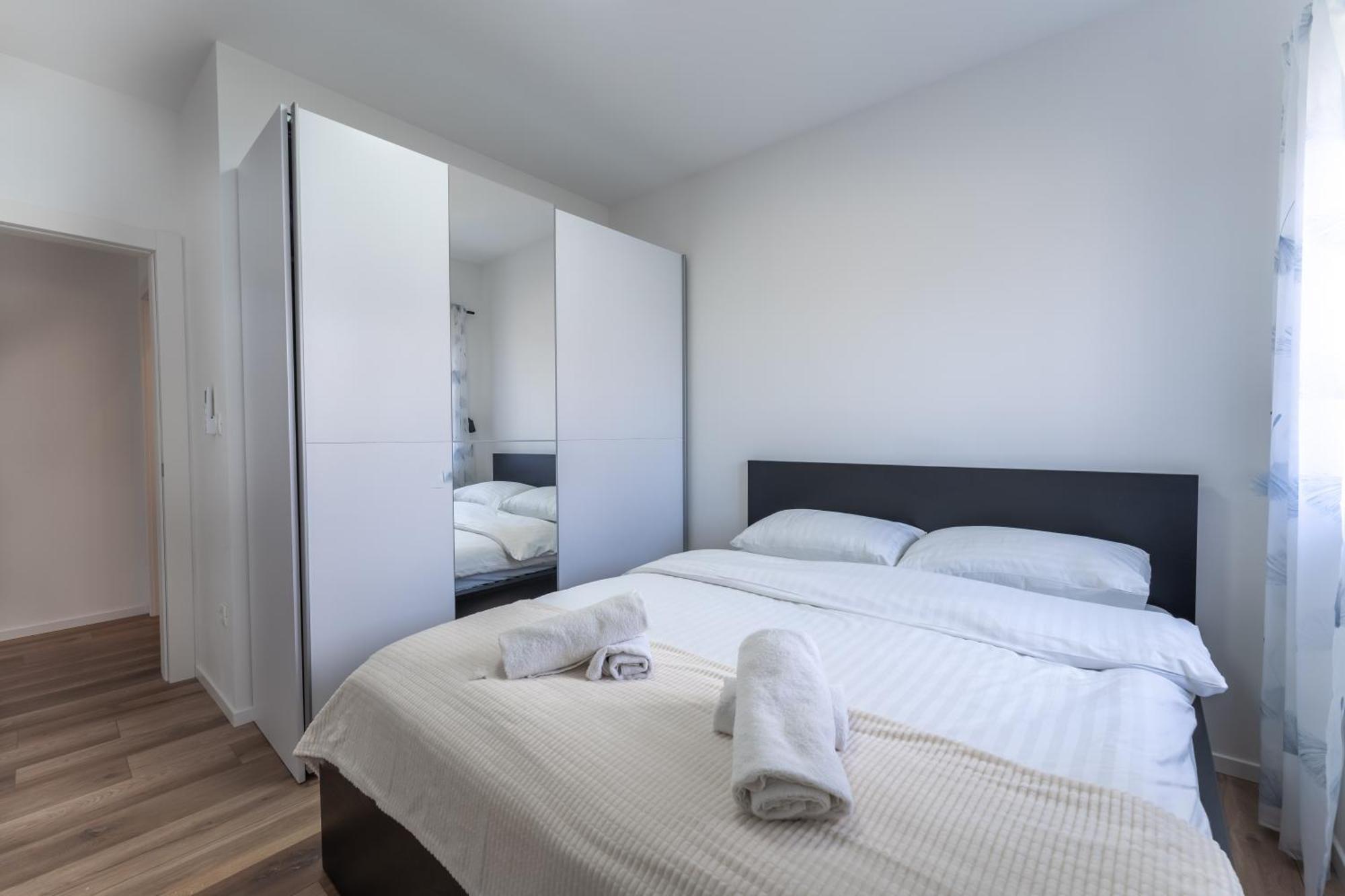 Bernie Apartments With A Pool Ζαντάρ Εξωτερικό φωτογραφία