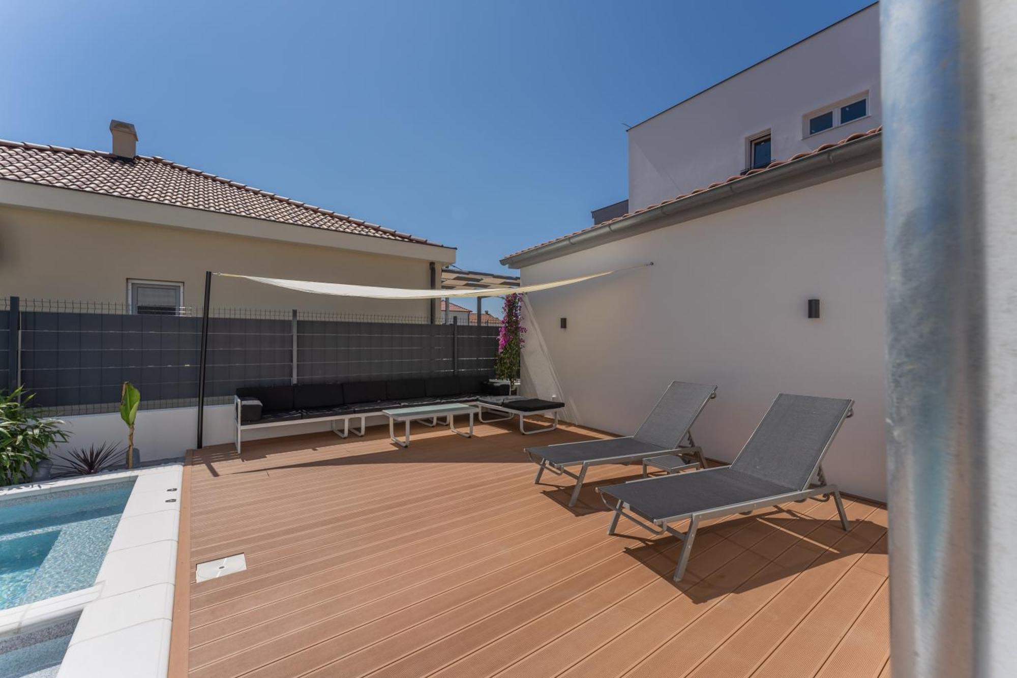 Bernie Apartments With A Pool Ζαντάρ Εξωτερικό φωτογραφία